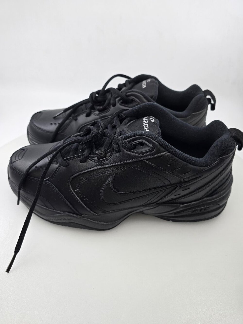 Nike Air Monarch IV Men's Workout Shoes SIZE10 4E [416355 001]